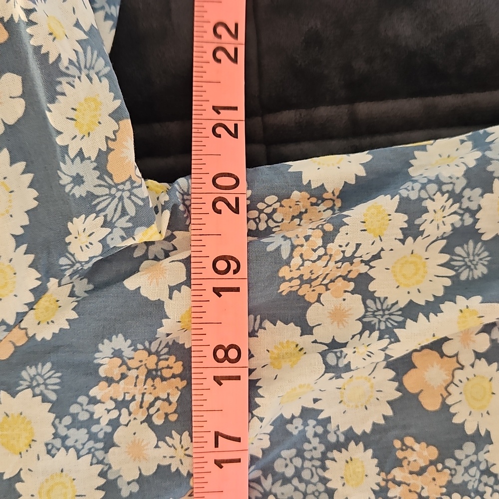 Solitaire Blue, White Boho Mixed Floral Puff Sleeve Top, M, Cottagecore, Peasant - Picture 9 of 11